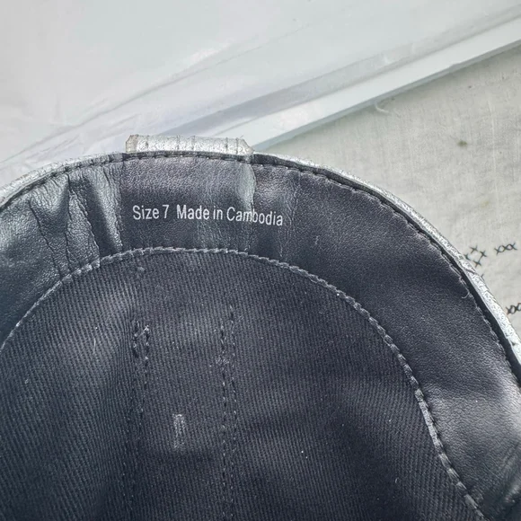 Dolce Vita Angel Silver Boots Women 7 Kitten Heels - Picture 6 of 10